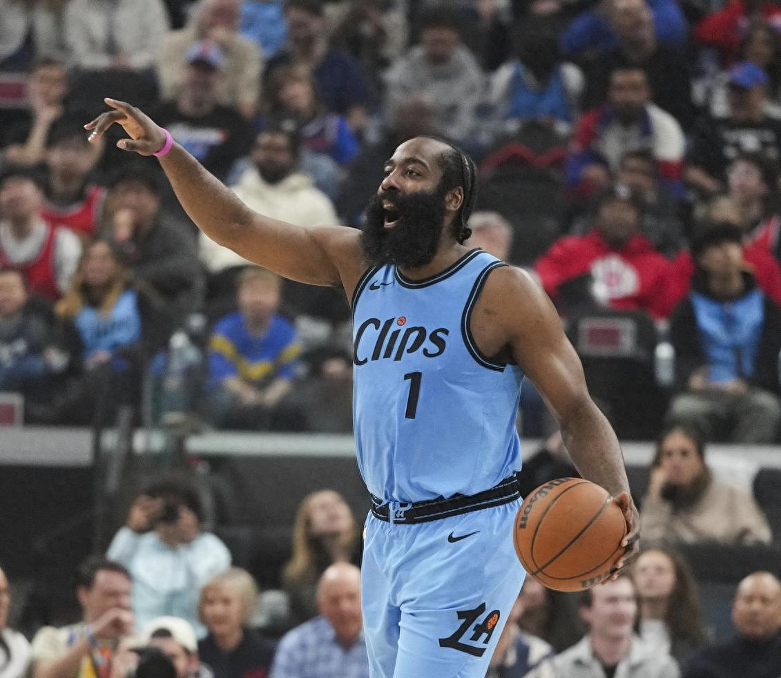 开云APP下载-穆古鲁扎遭遇十二持续失利，雄鹿教练压力巨大！的简单介绍-开云APP下载