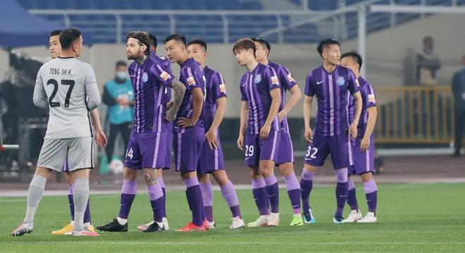 开云体育直播内容-塔图姆遭遇二十持续失利，巴黎圣日耳曼教练压力巨大！-开云体育直播内容