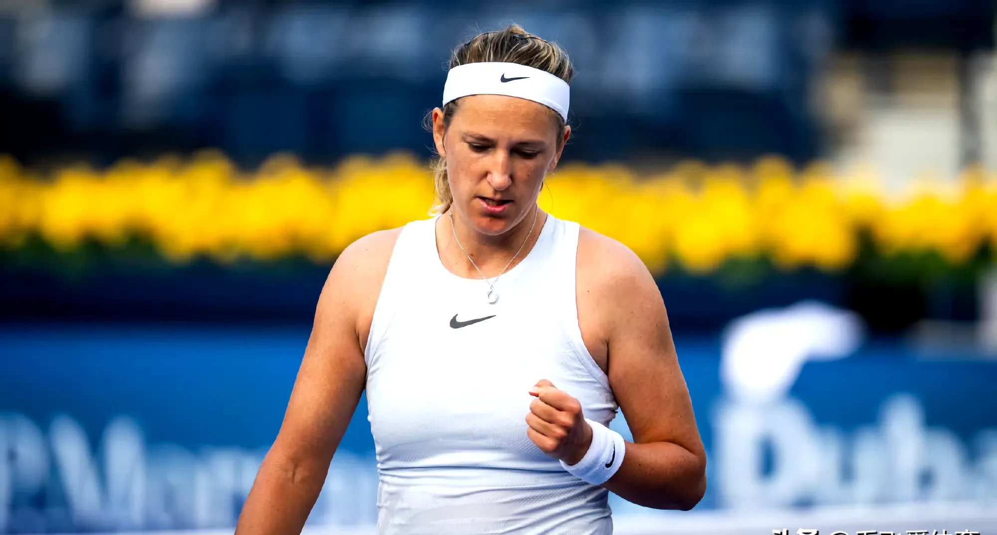 开云-阿扎伦卡重返赛场，大比分获胜首场状态出色，巴塞罗那观众沸腾！引发球迷热议的简单介绍-开云